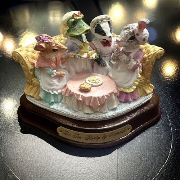 Little Nook Village Figurine The Tea Party by Leonardo 1986 Heritage Mint w/ box - Picture 1 of 6
